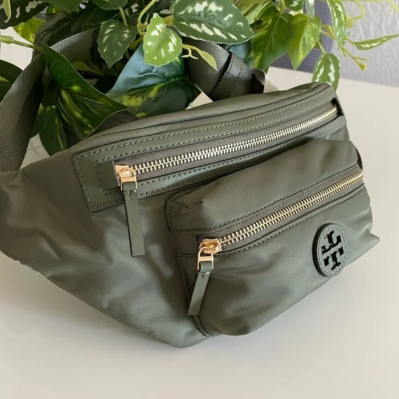 New✨authentic nylon belt bag (green) - Picture 2 of 15